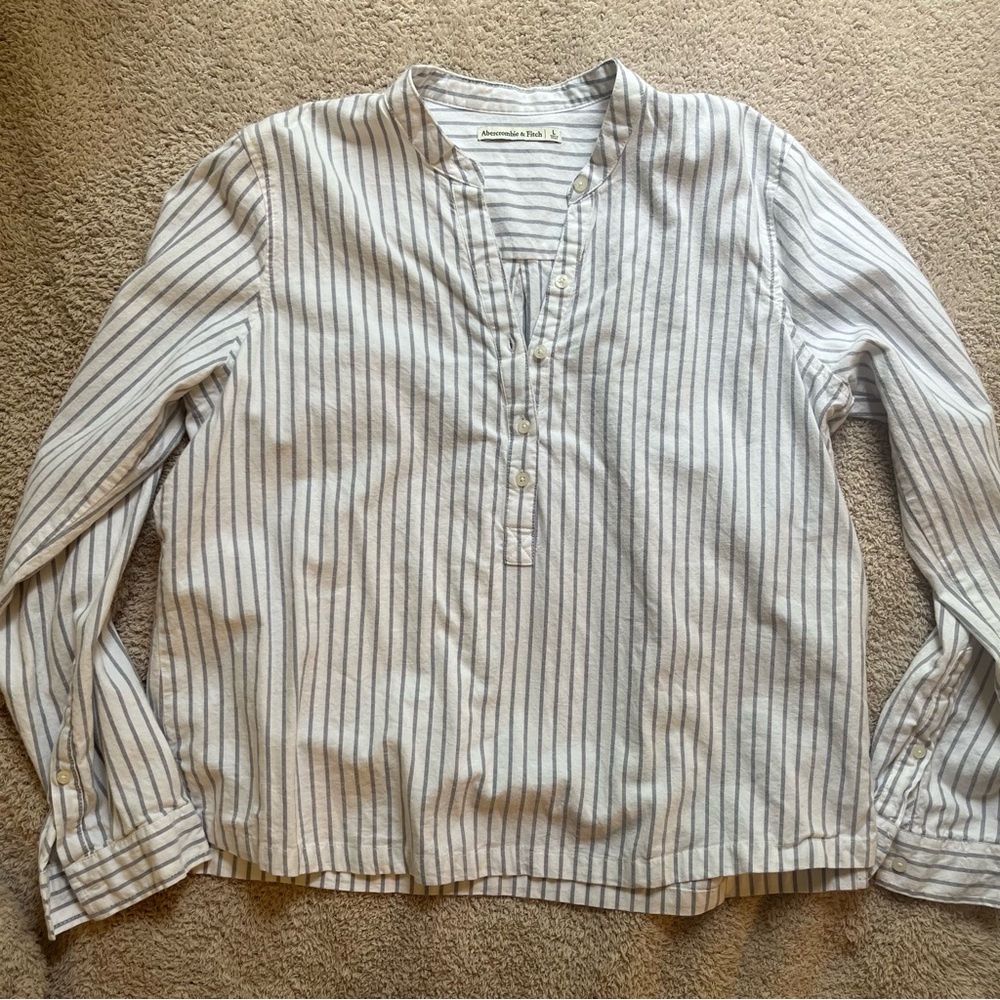 Abercrombie White & Gray Striped Button Blouse size Large
